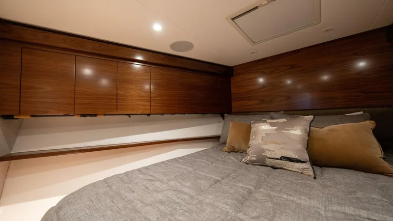 Slide: The Image of Viking 82 Convertible 2025 - 25