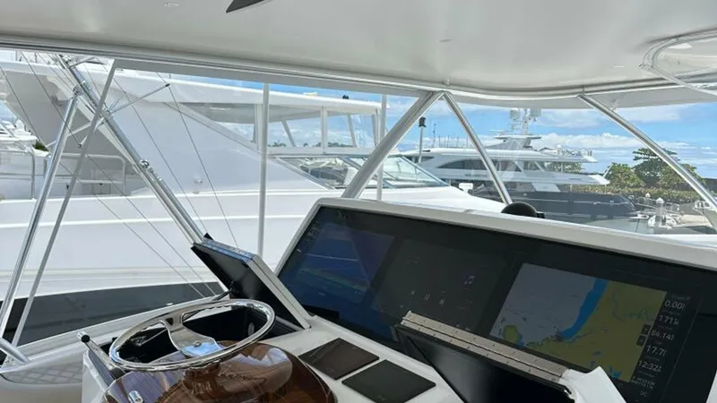 Slide: The Image of Viking 82 Convertible 2025 - 46
