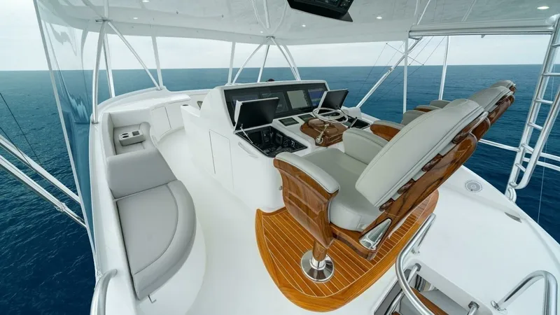 Slide: The Image of Viking 82 Convertible 2027 - 33