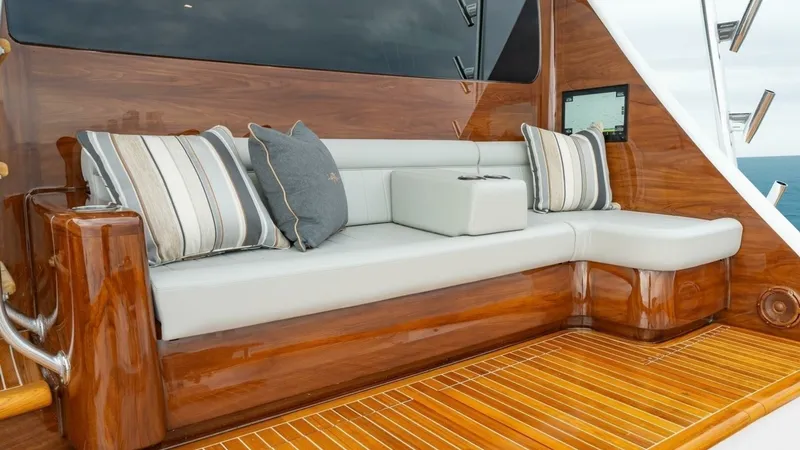 Slide: The Image of Viking 82 Convertible 2027 - 29