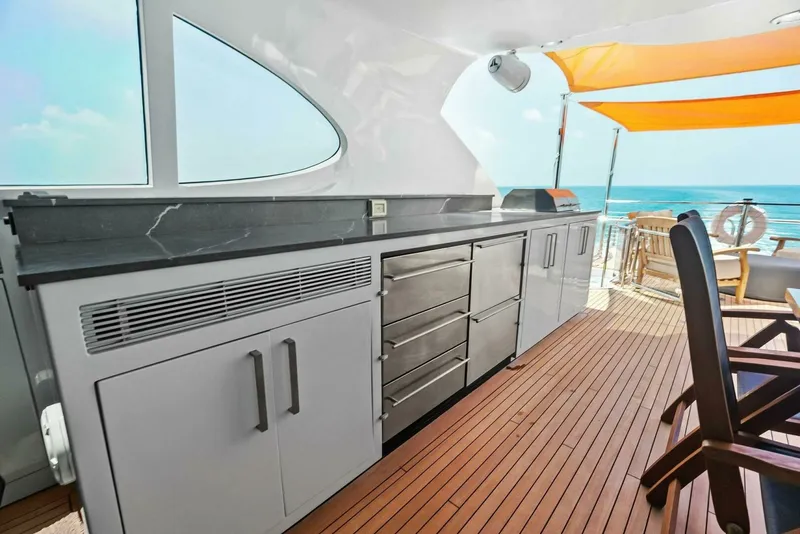 Slide: The Image of Lazzara Yachts 84 Skylounge 2006 - 36