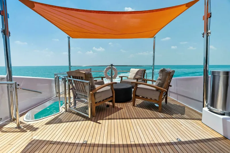 Slide: The Image of Lazzara Yachts 84 Skylounge 2006 - 39