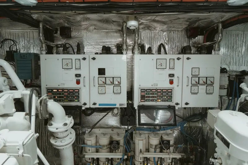Slide: The Image of Oceanfast 87 Enclosed Bridge Sportfish 1996 - 36