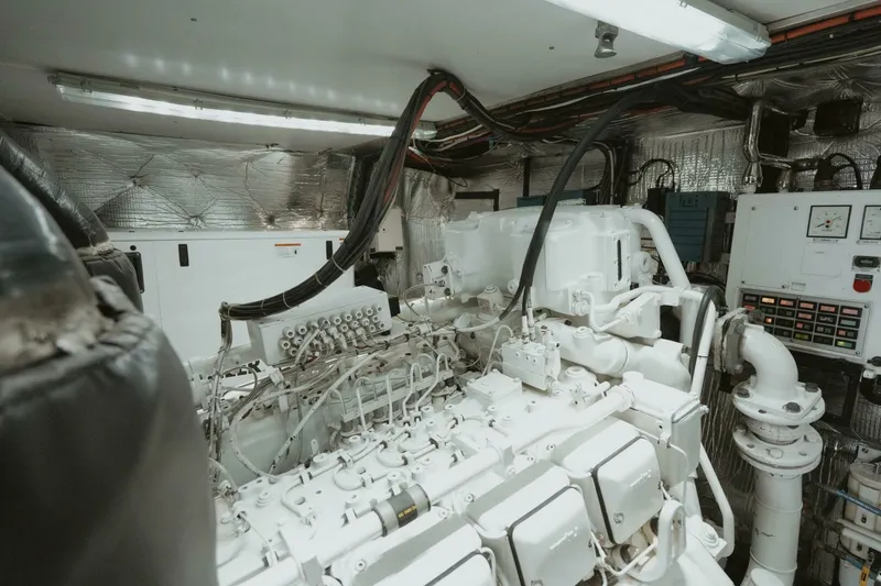 Slide: The Image of Oceanfast 87 Enclosed Bridge Sportfish 1996 - 37