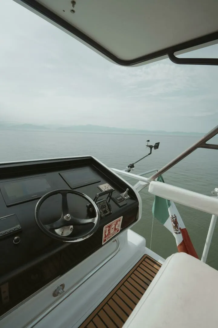 Slide: The Image of Oceanfast 87 Enclosed Bridge Sportfish 1996 - 31