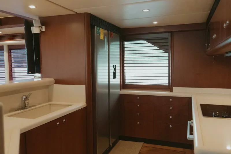 Slide: The Image of Oceanfast 87 Enclosed Bridge Sportfish 1996 - 5