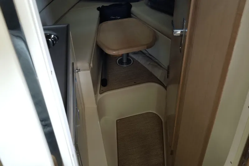 Slide: The Image of Chris-Craft 34 CORSAIR 2021 - 20