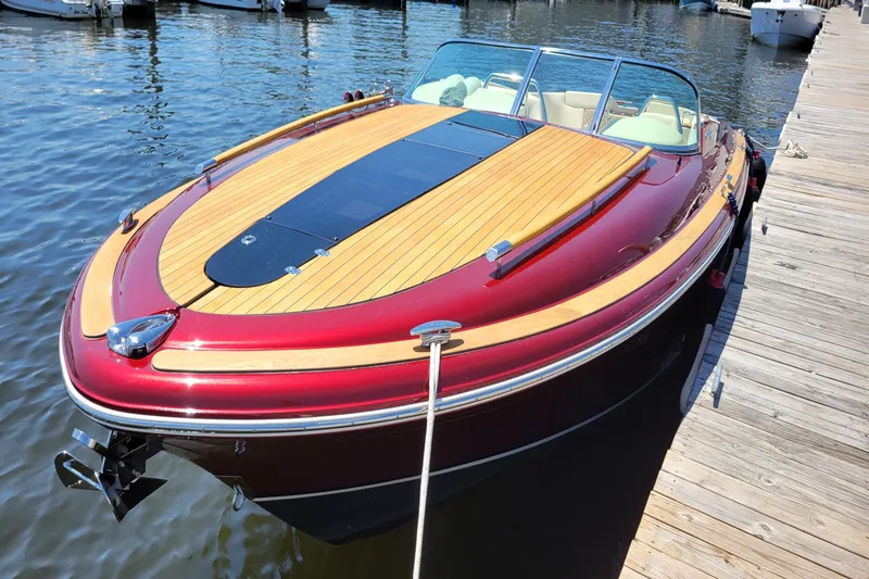 Slide: The Image of Chris-Craft 34 CORSAIR 2021 - 4