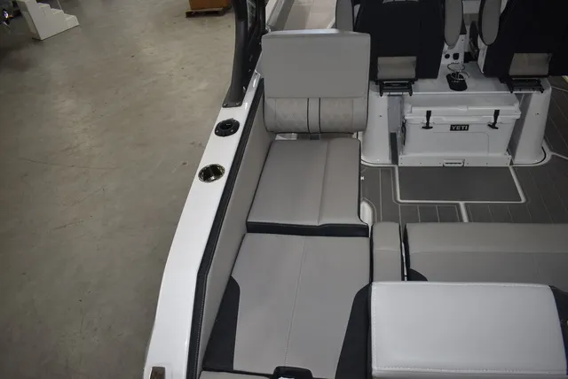 Slide: The Image of Monterey ELITE 25 OB 2026 - 25