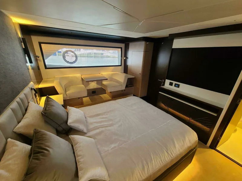 Slide: The Image of Model 68 Manhattan Category Motor Yachts 2023 - 18