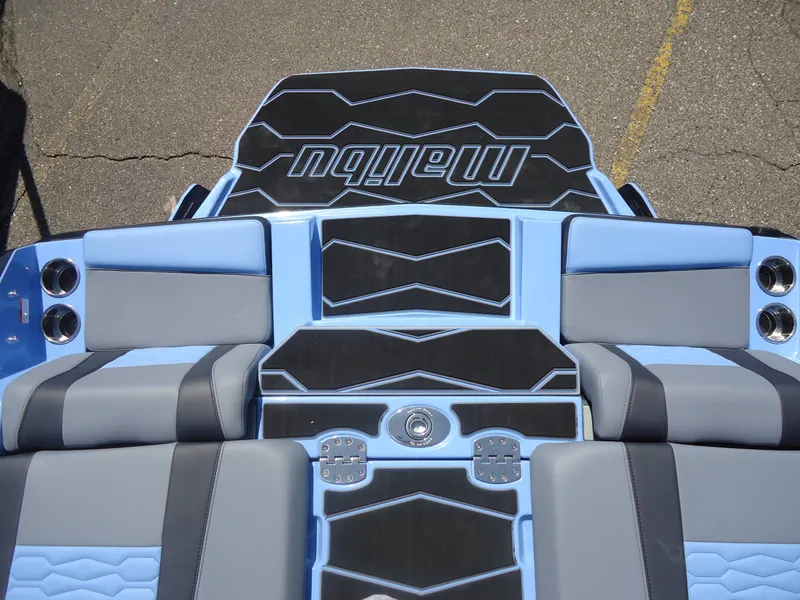 Slide: The Image of Malibu Boats 24 MXZ 2026 - 9