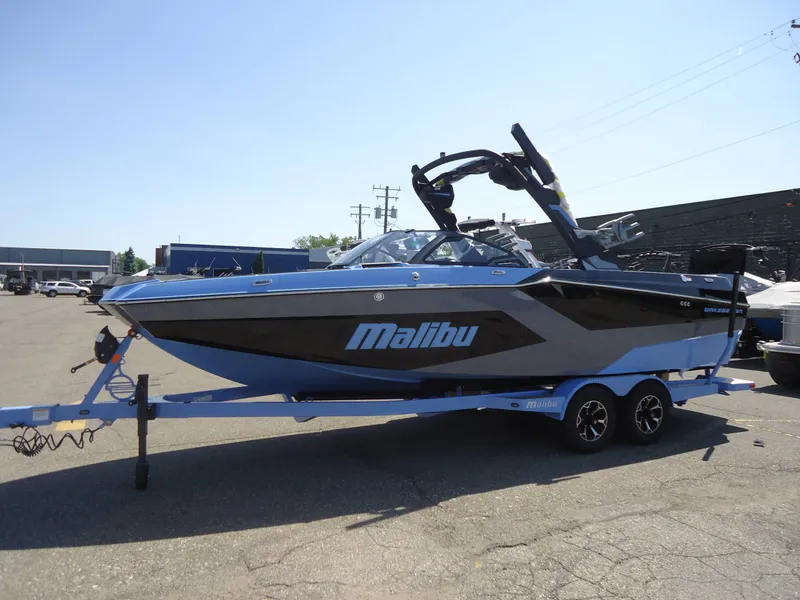 The Image of Malibu Boats 24 MXZ 2026 - 0