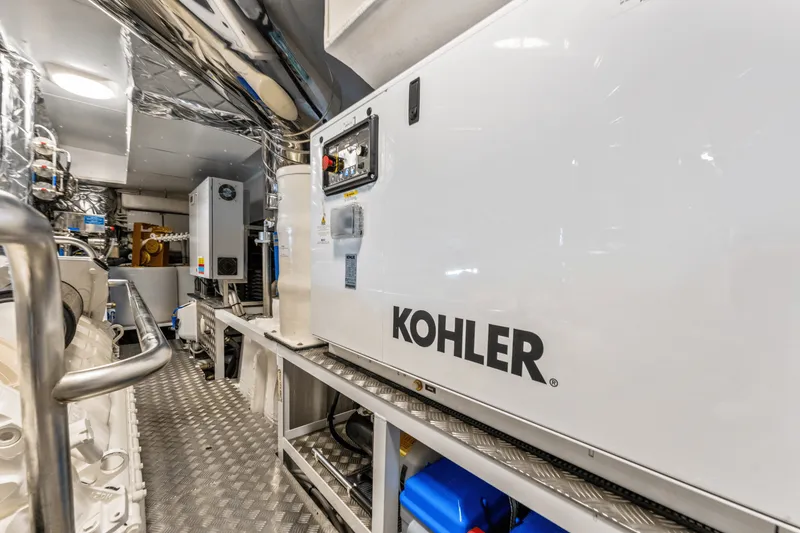 Slide: The Image of Azimut MAGELLANO 25 METRI 2023 - 100