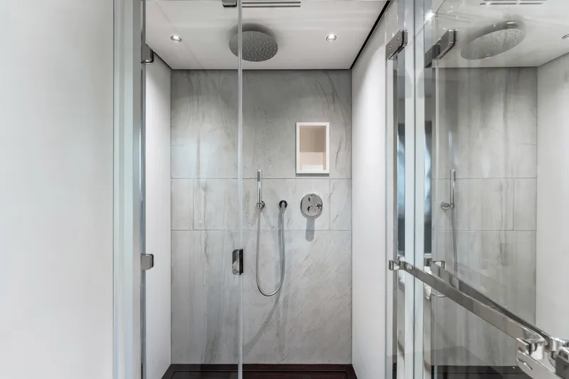 Slide: The Image of Azimut MAGELLANO 25 METRI 2023 - 42