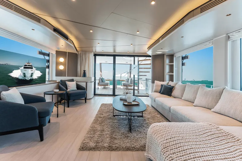 Slide: The Image of Azimut MAGELLANO 25 METRI 2023 - 44