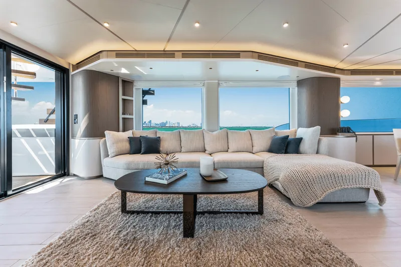 Slide: The Image of Azimut MAGELLANO 25 METRI 2023 - 45