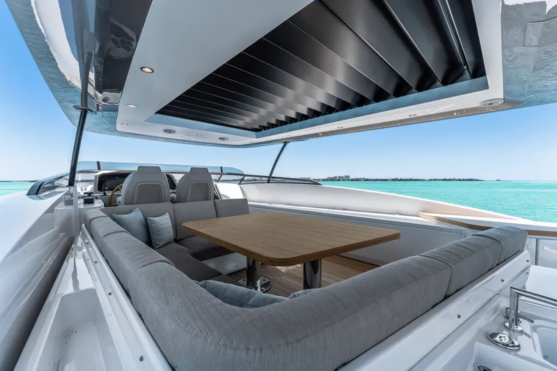 Slide: The Image of Azimut MAGELLANO 25 METRI 2023 - 89