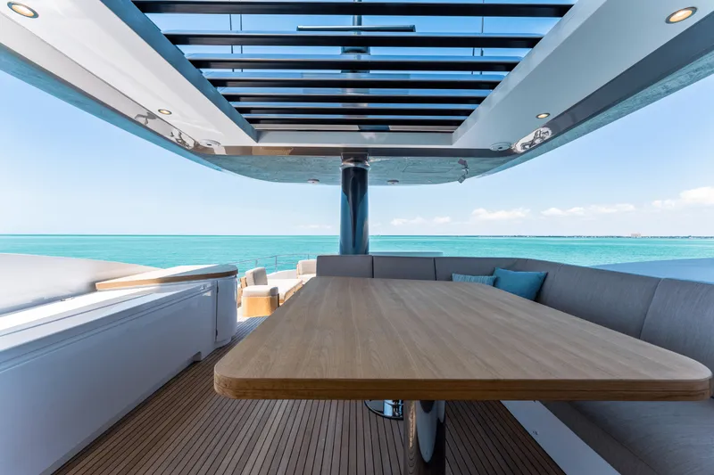 Slide: The Image of Azimut MAGELLANO 25 METRI 2023 - 90