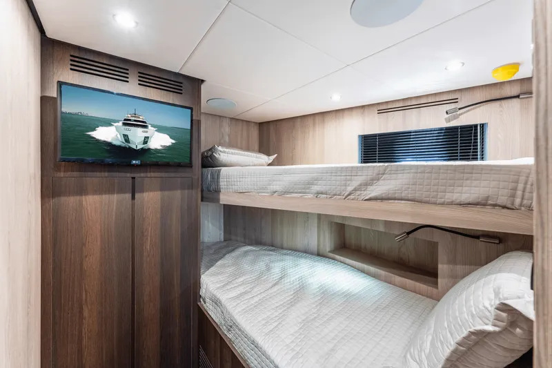 Slide: The Image of Azimut MAGELLANO 25 METRI 2023 - 93