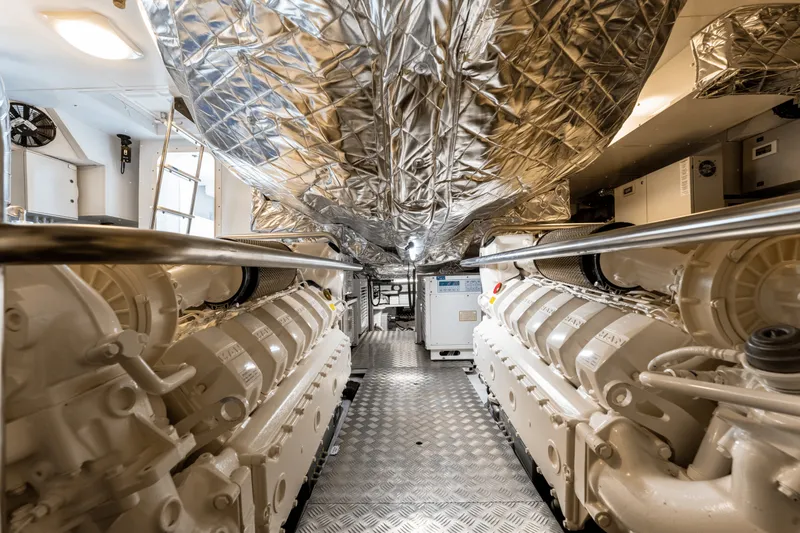 Slide: The Image of Azimut MAGELLANO 25 METRI 2023 - 97