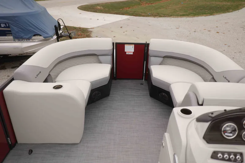 Slide: The Image of LOWE SS230W 2026 - 17