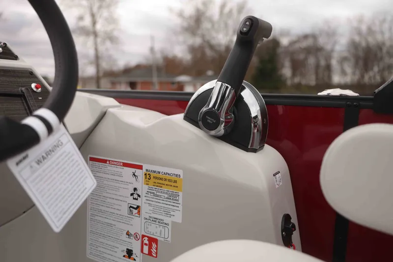 Slide: The Image of LOWE SS230W 2026 - 18