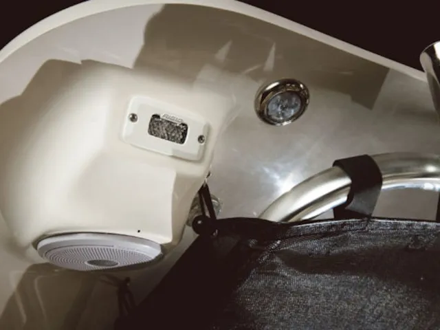 Slide: The Image of Key West Boats 244 CC 2026 - 7