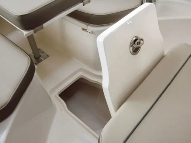 Slide: The Image of Key West Boats 244 CC 2026 - 5
