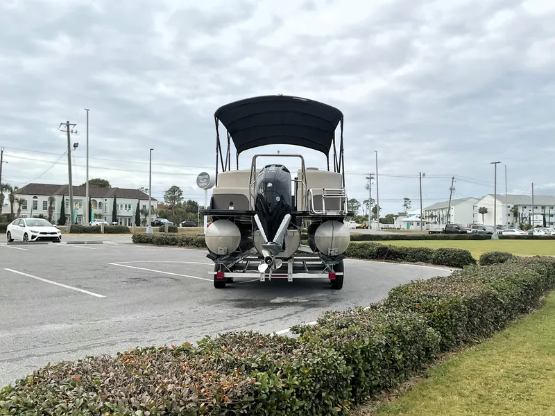 Slide: The Image of Harris Sunliner 230 2024 - 5