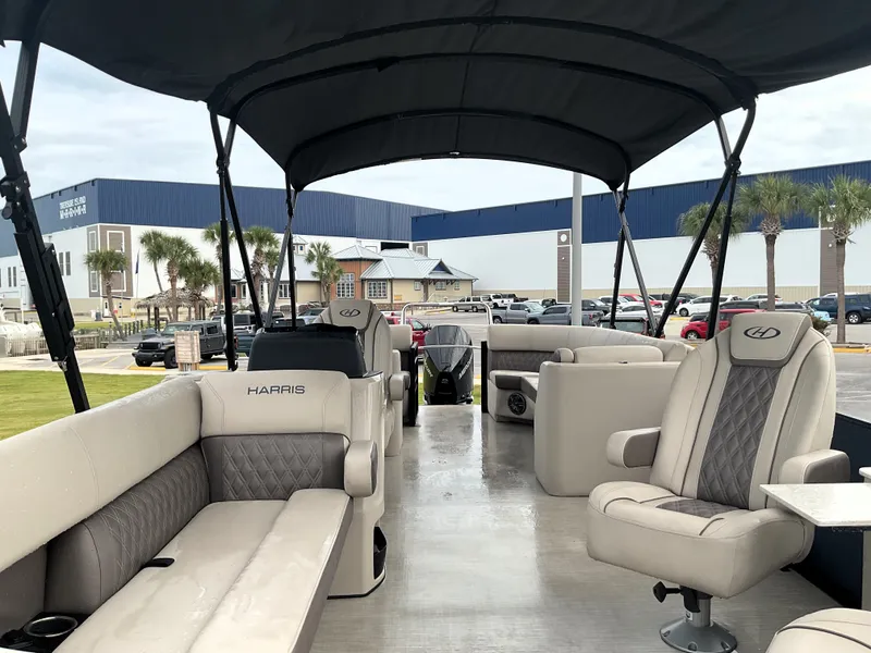 Slide: The Image of Harris Sunliner 230 2024 - 8