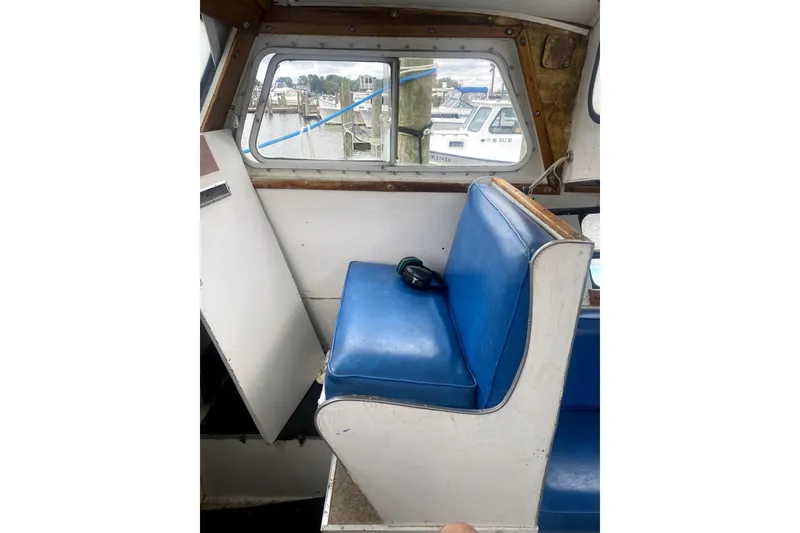 Slide: The Image of Custom Loureauville 33' Pilot Boat 1969 - 5