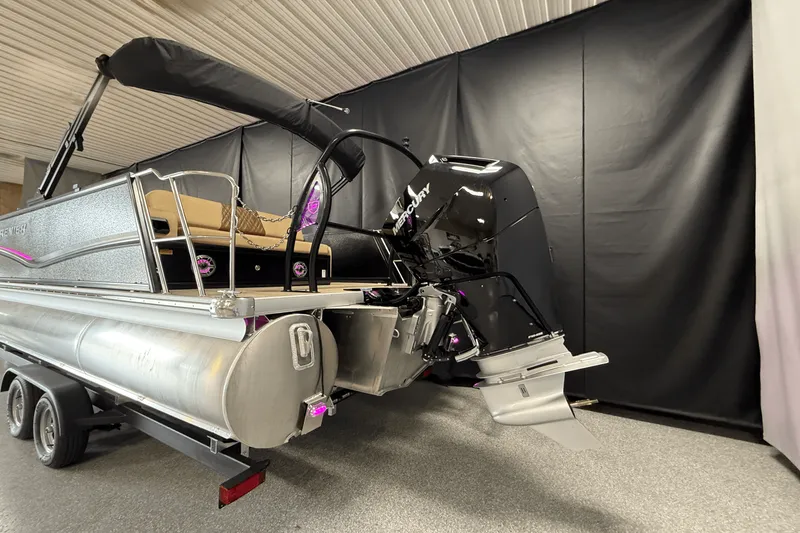 Slide: The Image of Premier 270 Intrigue 2024 - 21