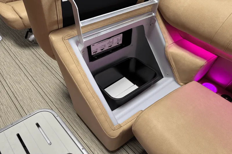 Slide: The Image of Premier 270 Intrigue 2024 - 64