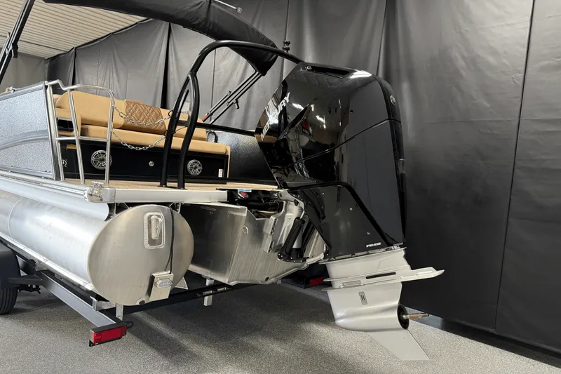 Slide: The Image of Premier 270 Intrigue 2024 - 7