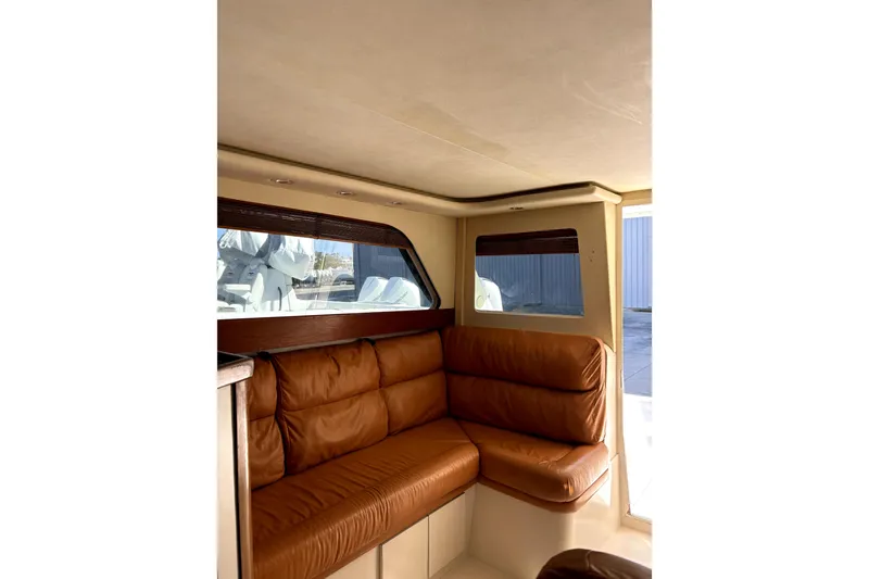 Slide: The Image of Jupiter 35 Convertible 2004 - 18