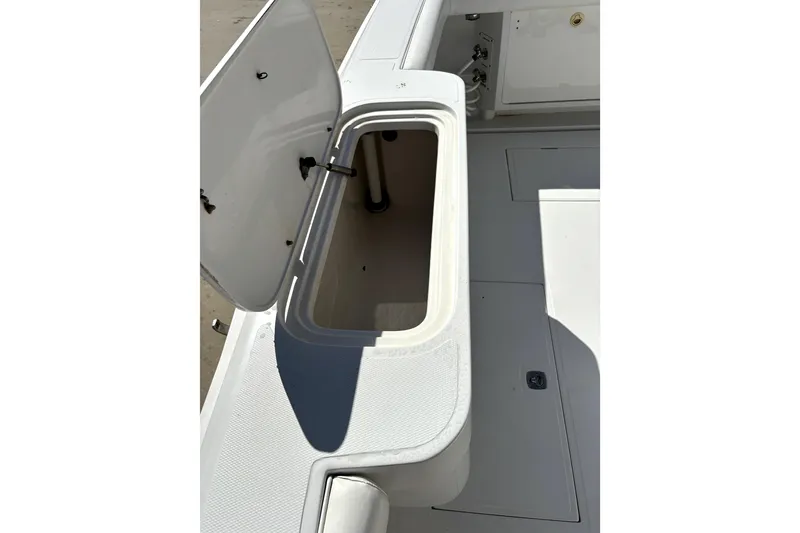 Slide: The Image of Jupiter 35 Convertible 2004 - 9