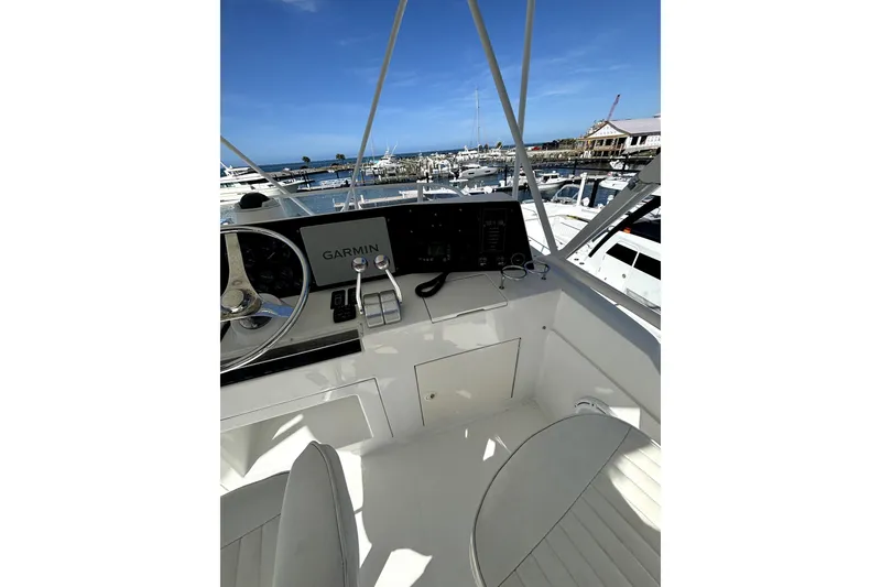 Slide: The Image of Jupiter 35 Convertible 2004 - 15