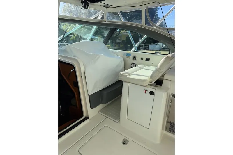 Slide: The Image of Pursuit 3800 Express 2002 - 10