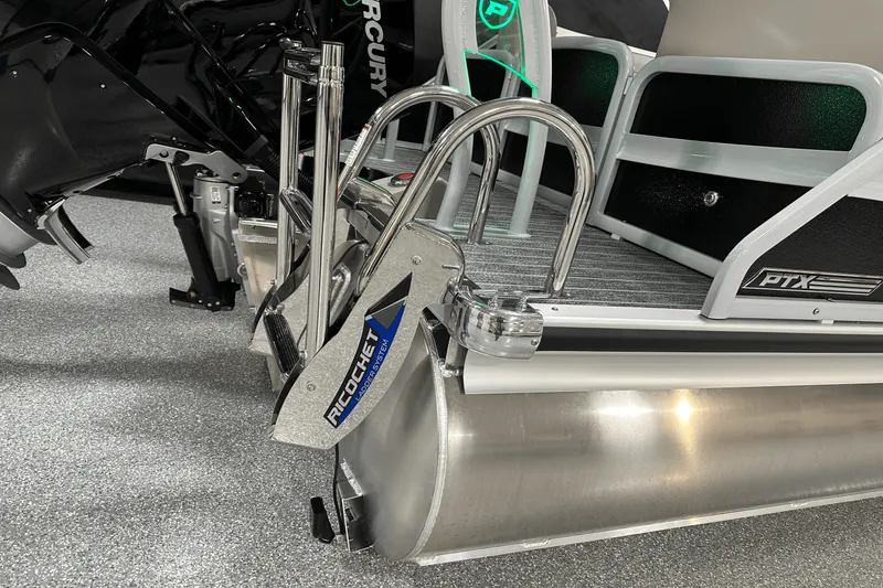 Slide: The Image of Premier 250 Solaris Sport 2024 - 10