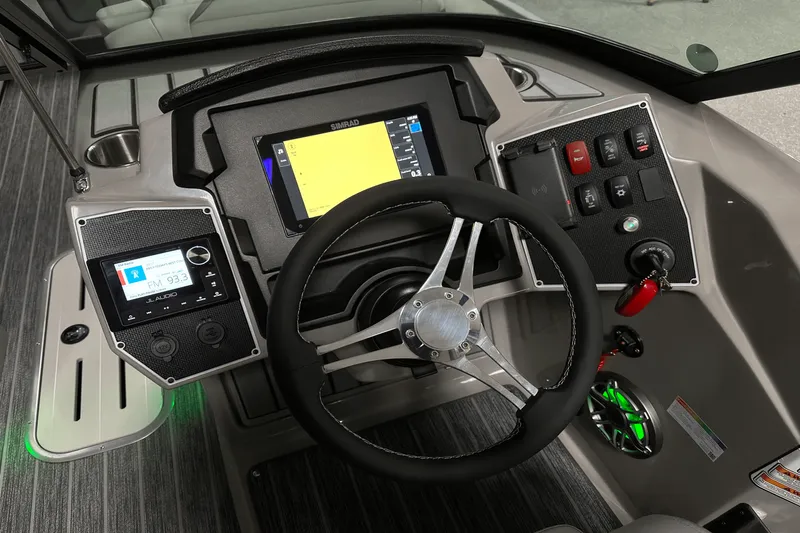 Slide: The Image of Premier 250 Solaris Sport 2024 - 101