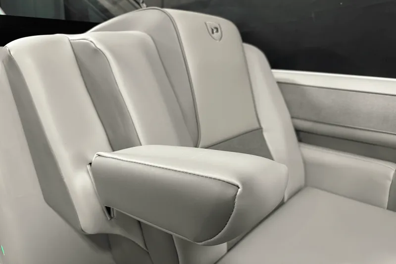 Slide: The Image of Premier 250 Solaris Sport 2024 - 112