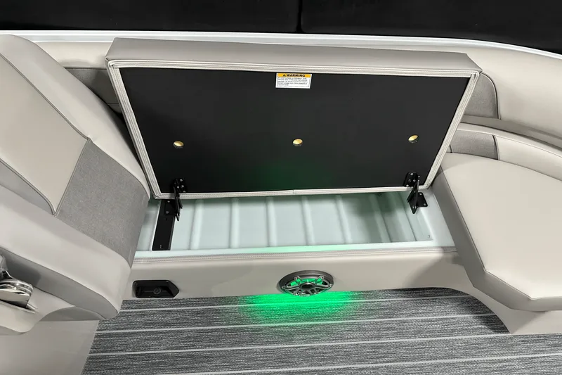 Slide: The Image of Premier 250 Solaris Sport 2024 - 115