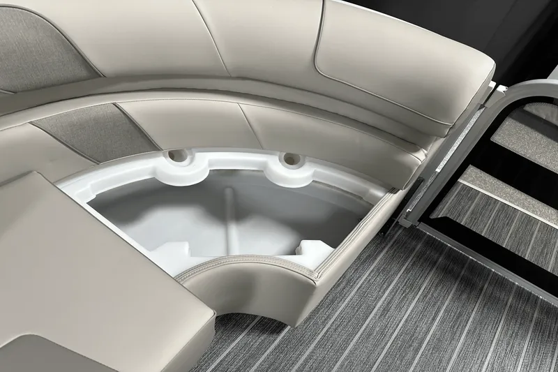 Slide: The Image of Premier 250 Solaris Sport 2024 - 117