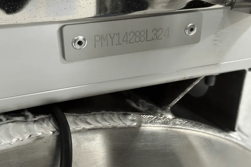 Slide: The Image of Premier 250 Solaris Sport 2024 - 129