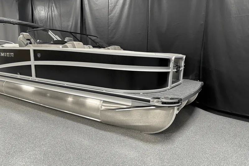 Slide: The Image of Premier 250 Solaris Sport 2024 - 2