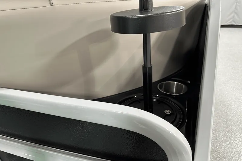 Slide: The Image of Premier 250 Solaris Sport 2024 - 39