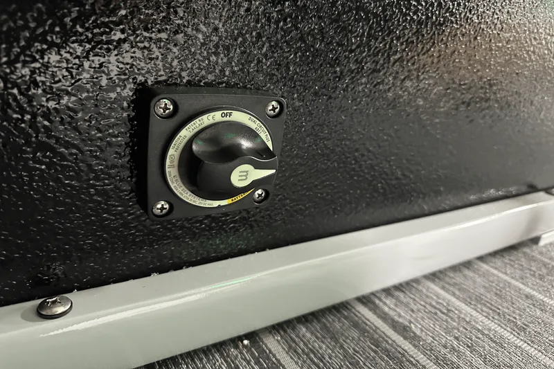 Slide: The Image of Premier 250 Solaris Sport 2024 - 43