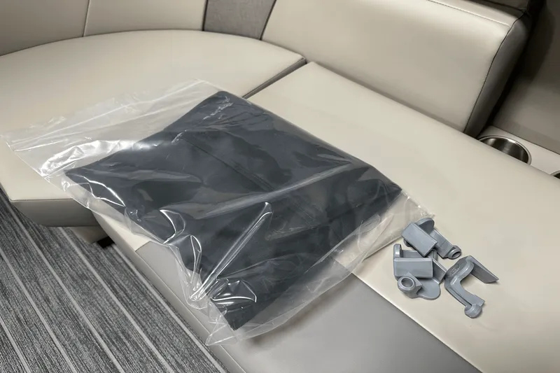 Slide: The Image of Premier 250 Solaris Sport 2024 - 55