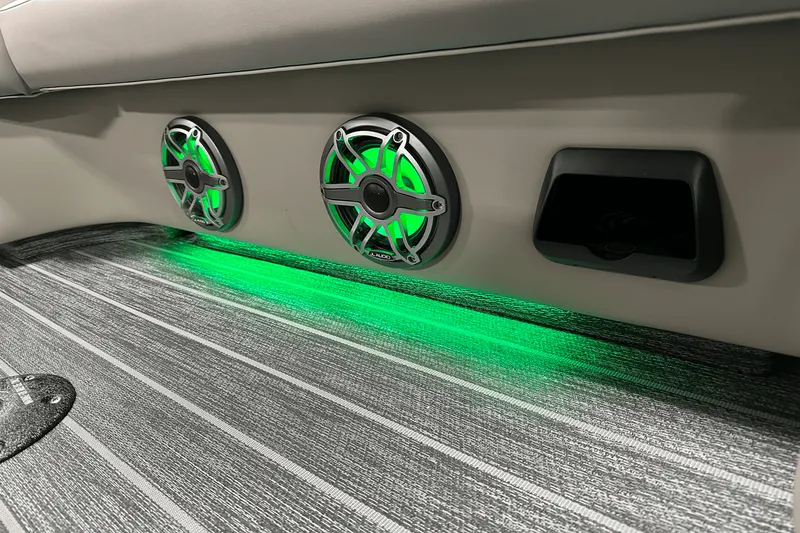 Slide: The Image of Premier 250 Solaris Sport 2024 - 58