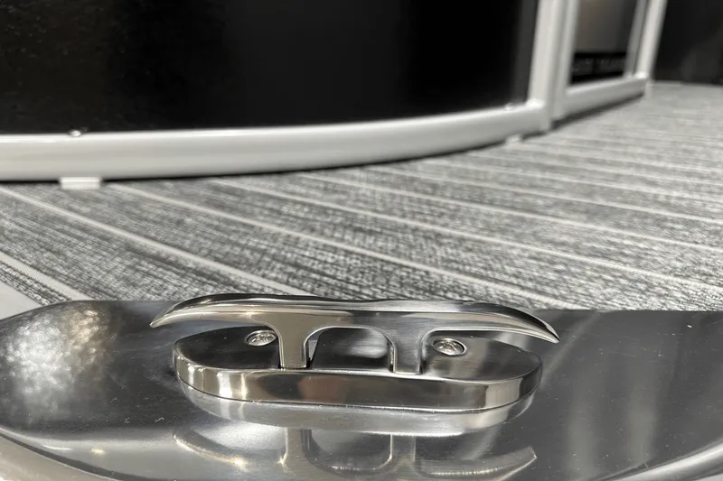 Slide: The Image of Premier 250 Solaris Sport 2024 - 7